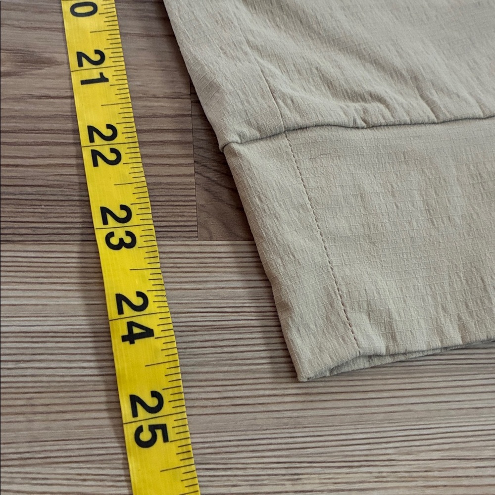Athleta Trekkie North Jogger Pants Womens 6P Tan Khaki Hiking Athleisure Active - Picture 9 of 14